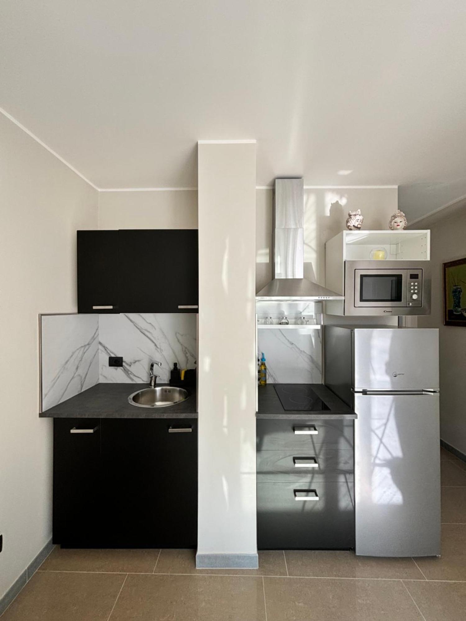 Appartamento con 1 Camera da Letto, Vista Mare e Balcone